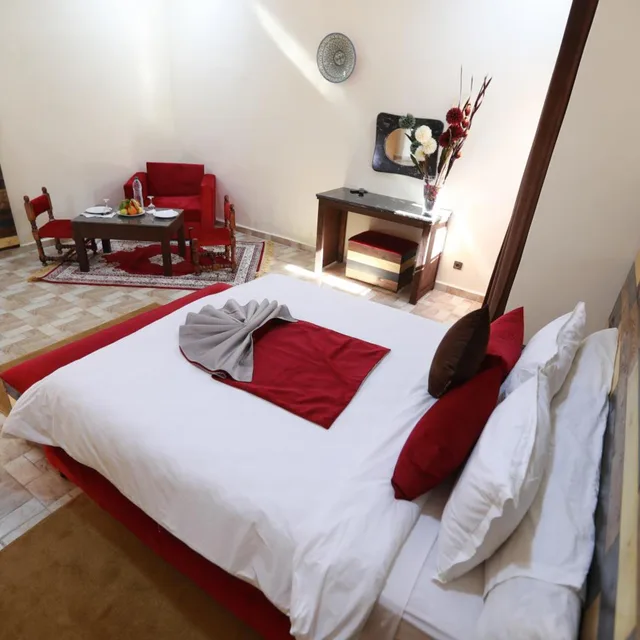 Double Bed, KASBAH TIZIMI 2/10