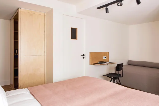 Room, Triple, Single Bed, New Hotel Opera 9/10