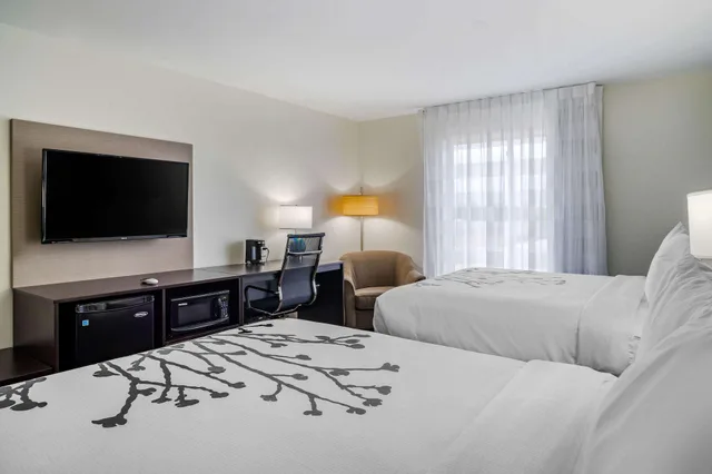 غرفة قياسية بسريرين كوين، Sleep Inn & Suites Houston Westchase - Little Saigon 7/10