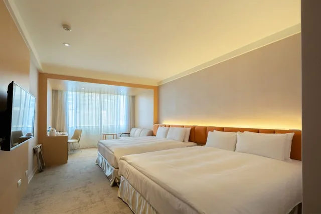 غرفة بريميوم عائلية بسريرين كوين، Hotel Tainan 1/4