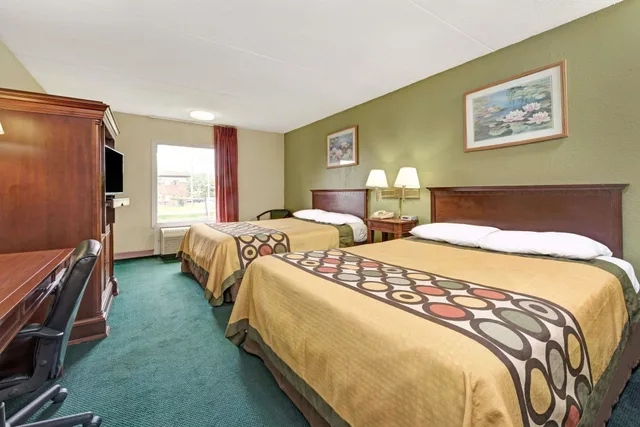 غرفة قياسية بسريرين كوين، Super 8 by Wyndham Indianapolis South 2/7