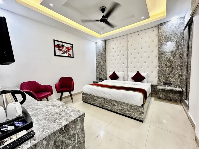 HOTEL COSMO، Karol Bagh، دلهي 24/55
