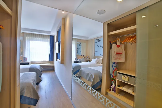 غرفة قياسية بسريرين منفصلين، Ramada by Wyndham Istanbul Old City 9/10