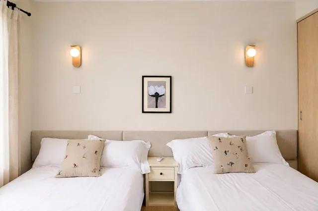 Senior, Apartment, 4 Beds، Book and Bed-People's Square 5/10