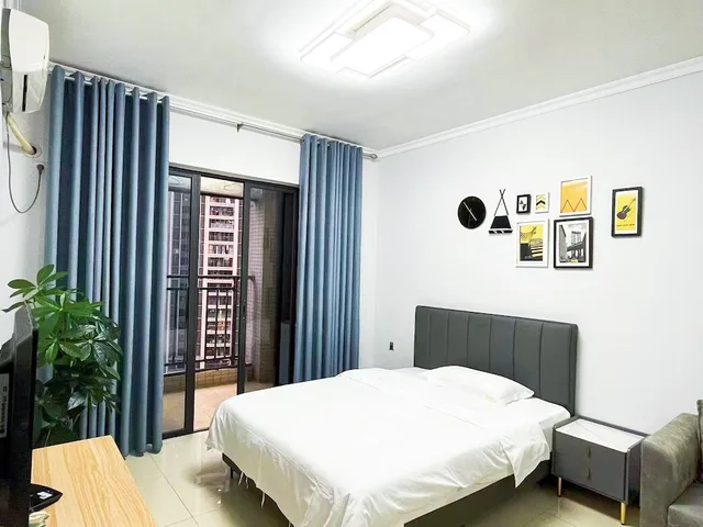 جناح تنفيذي بسرير كوين، Angda Pazhou Apartment 2/5