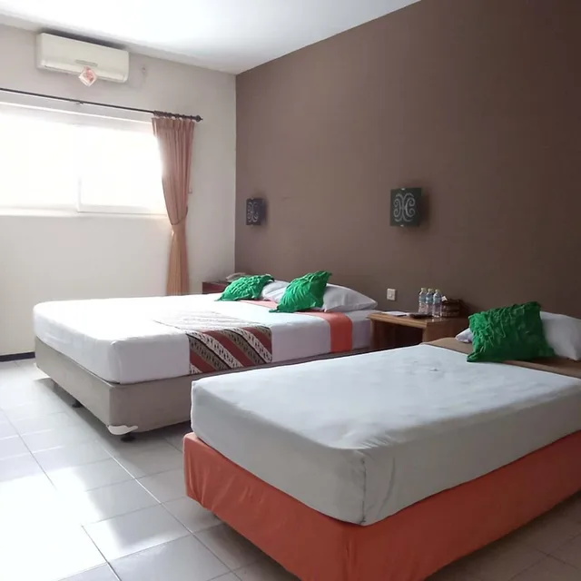 غرفة ديلوكس عائلية، Helios Hotel Malang 5/7