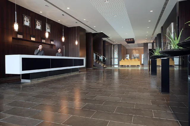 Centro, Single, Queen Bed, Centro Capital Centre By Rotana 1/1