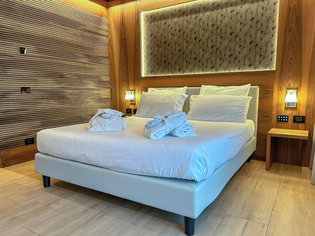 غرفة تنفيذية بسرير مزدوج بشرفة، Alevic Hotel Sirmione 7/10