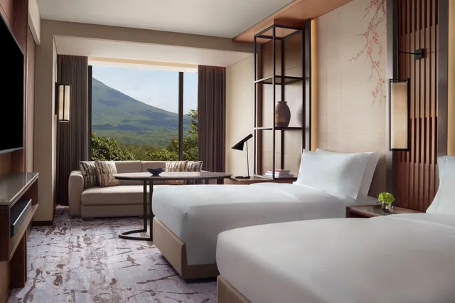 غرفة بسريرين منفصلين، Higashiyama Niseko Village, a Ritz-Carlton Reserve 2/8
