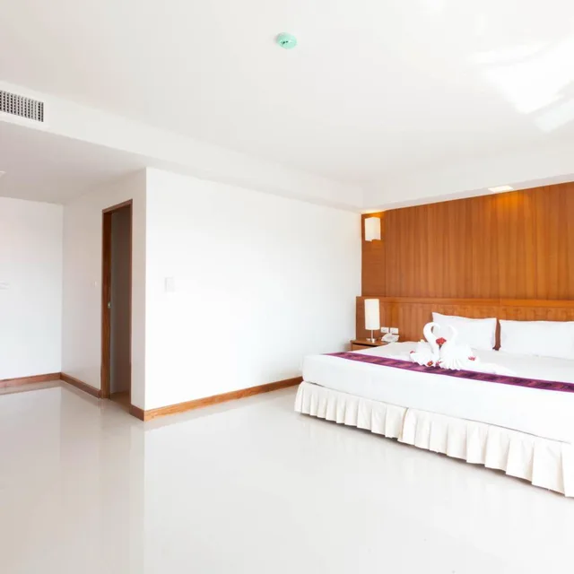 جناح بسرير كينج بإطلالة على البحر، Rawai Princess Hotel 3/6