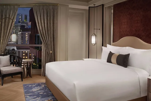 Caroline Astor, Garden, Suite, King Bed، The St Regis Singapore 5/9