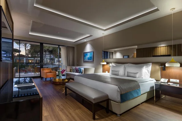 Grand, Villa, Sofa, Pool Access، Trendy Lara Hotel 2/4