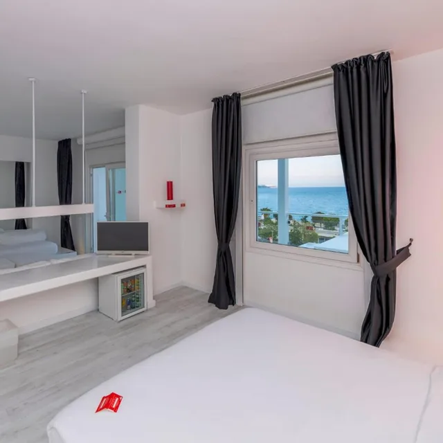غرفة عائلية بسرير كينج بإطلالة على البحر، SU HOTEL (EX SUNIS SU) 3/10