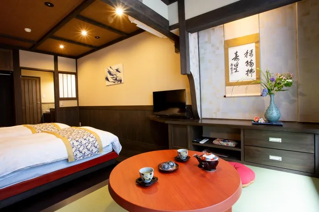 غرفة يابانية غربية، Wafu Ryokan Misato 1/1