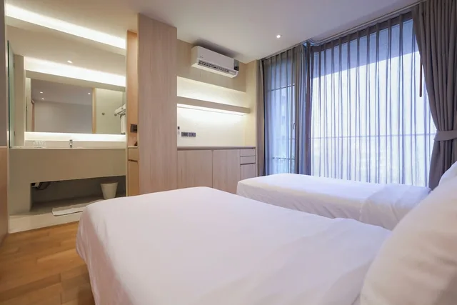 جناح سوبيريور بسرير كينج وسريرين منفصلين، Balcony Seaside Sriracha Hotel Serviced Apartments 3/9