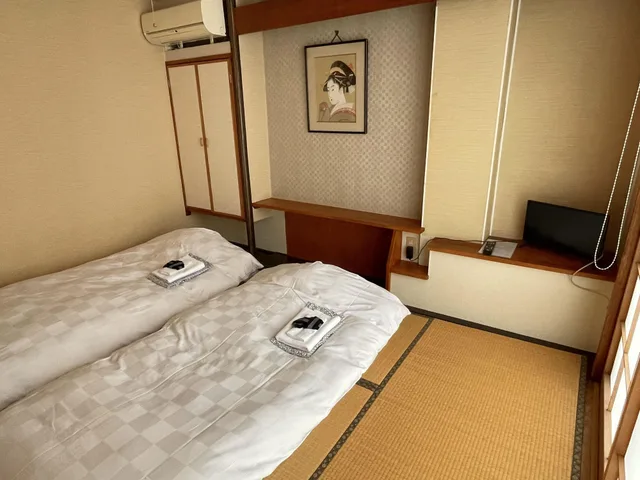 غرفة يابانية عائلية بفرشتي فوتون، Hotel Fukudaya 1/8
