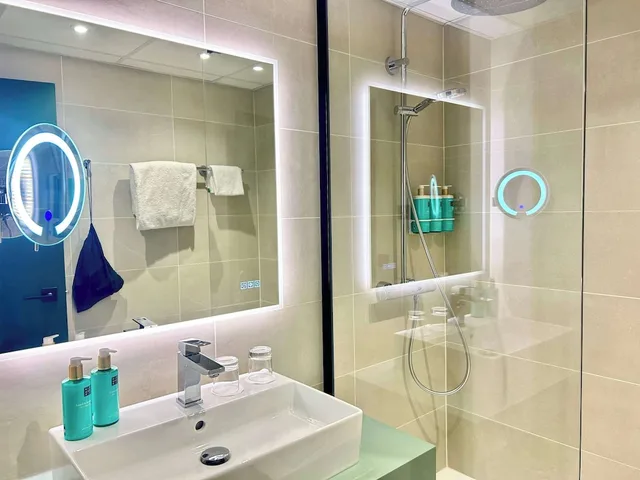 غرفة تنفيذية بسرير كوين، NOVOTEL LENS NOYELLES 10/10