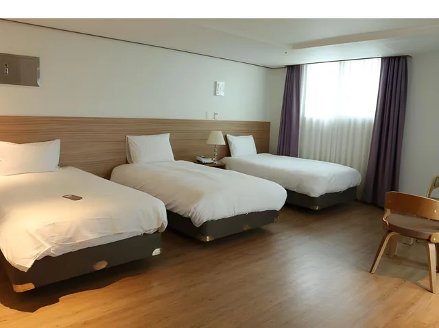 غرفة بريميوم ثلاثية، Hotel Rest Seogwipo 1/1