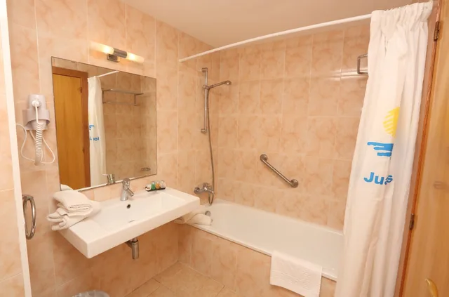 غرفة قياسية مفردة بسرير مزدوج، Hotel Don Juan Resort Affiliated By Fergus 6/6