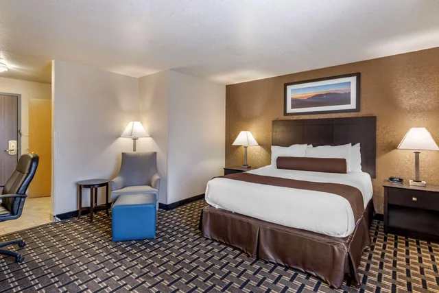 جناح بسرير كوين لذوي الإعاقة، Best Western Plus Las Vegas West 2/4