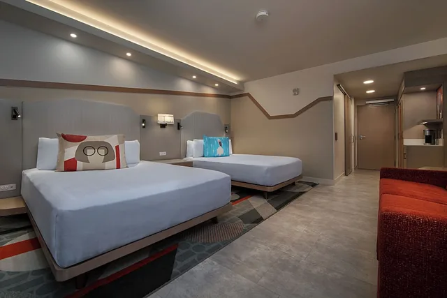 Room, 2 Queen Beds, Theme Park View, Main Tower, Accessible, Disneys Contemporary Resort 2/3