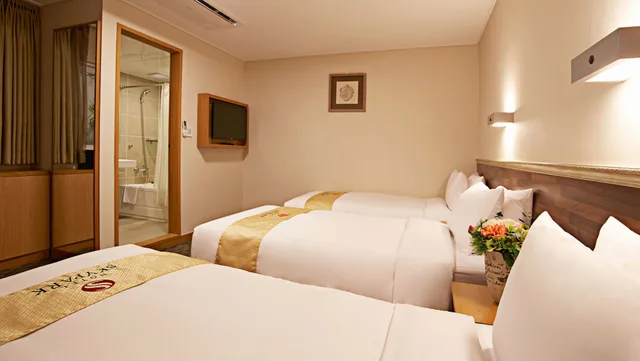 غرفة ثلاثية بثلاثة أسرّة، Hotel Skypark Myeongdong I 6/8