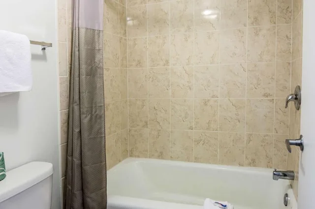 Room, 2 Double Beds, Motel6 Glassboro - Rowan University 6/7