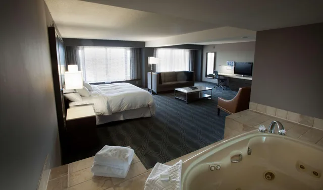 جناح بسرير كينج، Doubletree By Hilton Bloomington Minneapolis South 3/3