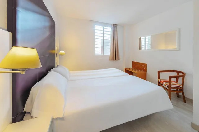 شقة بسريرين منفصلين بغرفة نوم واحدة مع أريكة، Aparthotel Club Simo 2/8