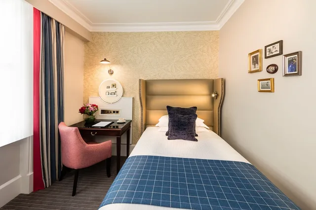 غرفة مريحة مفردة، The Baileys Hotel London 8/10