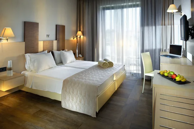 جناح عائلي بسريرين منفصلين بإطلالة على الحديقة مع أريكة، Istion Club Hotel Spa 2/5