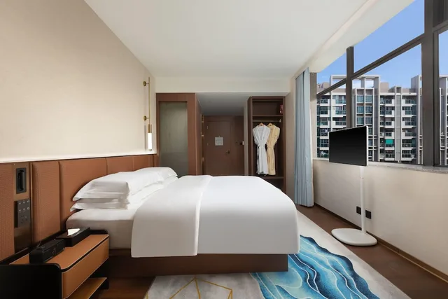 غرفة ديلوكس بسرير كينج، Ramada Encore by Wyndham Shantou Longhu 1/2