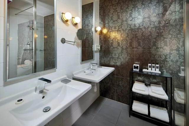 جناح ديلوكس بسرير كينج، WestCord Fashion Hotel Amsterdam 3/4