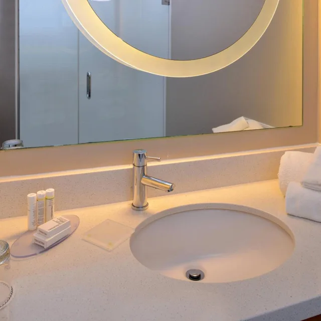 استوديو بسرير كوين مع أريكة لذوي الإعاقة، SpringHill Suites by Marriott Durham Chapel Hill 7/10