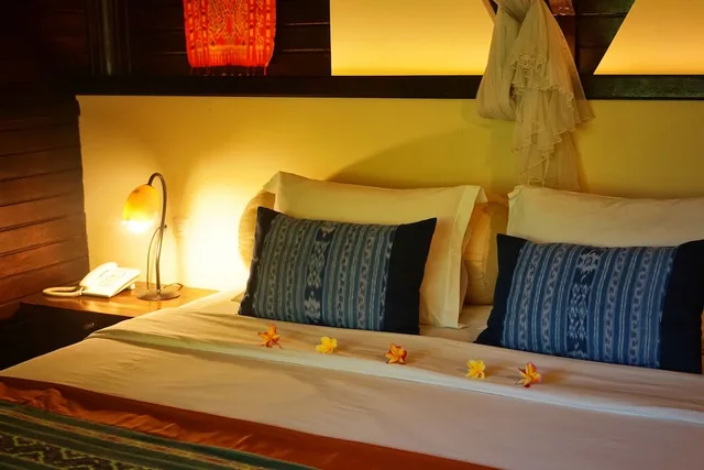 كوخ بسرير كوين وسريرين منفصلين بغرفتي نوم، Samawa Seaside Cottage 4/4
