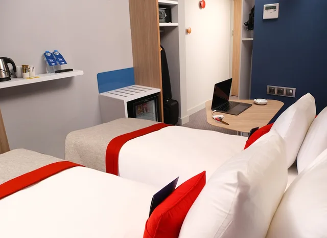 غرفة قياسية بسريرين منفصلين للمدخنين، HOLIDAY INN EXPRESS ISTANBUL - ATAKOY METRO 3/5