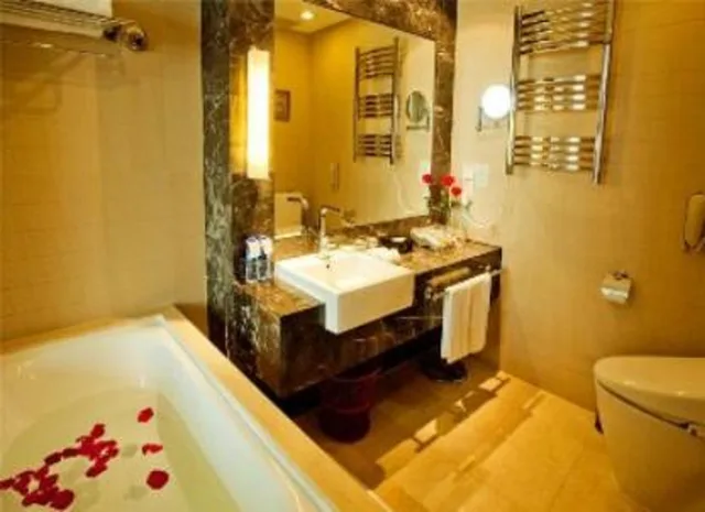 Zhonggu International Hotel Taicang (ex. Jin Jiang International Hotel Taicang)، Taicang 35/37