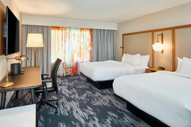 غرفة بسريرين كوين، Fairfield Inn & Suites Albany Airport 2/4