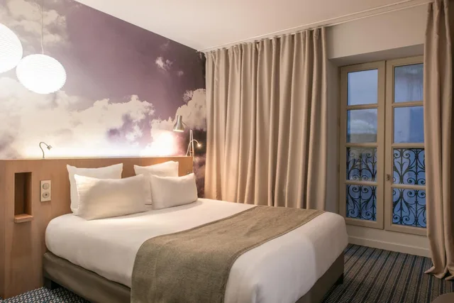 غرفة كلاسيكية بسرير كوين، Le Grand Balcon Hotel 1/9