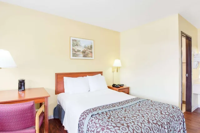 غرفة بسريرين مزدوجين للمدخنين، Days Inn By Wyndham Athens 1/5