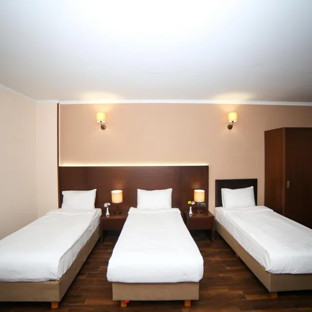 غرفة ثلاثية بإطلالة على المدينة، Corner Inn 4/10