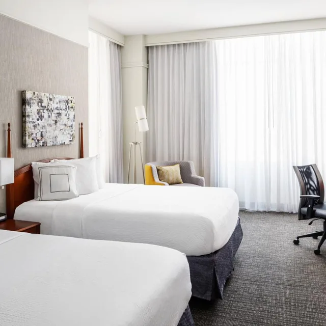 غرفة بسريرين مزدوجين، Courtyard Houston Downtown Convention Center 1/3