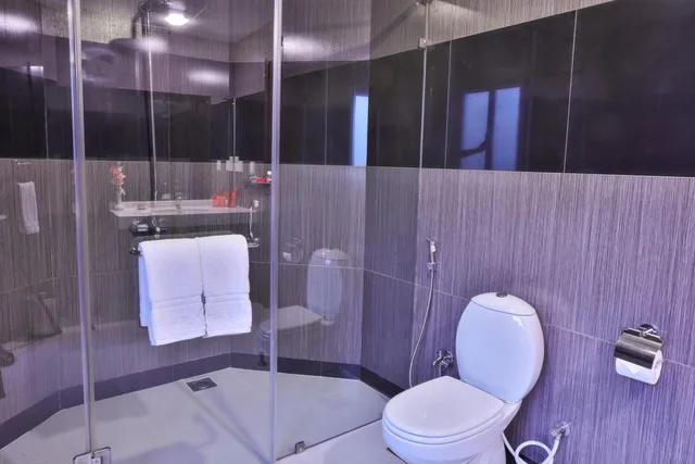 غرفة ديلوكس بسرير كوين، Avari Xpress Gulberg Lahore 10/10