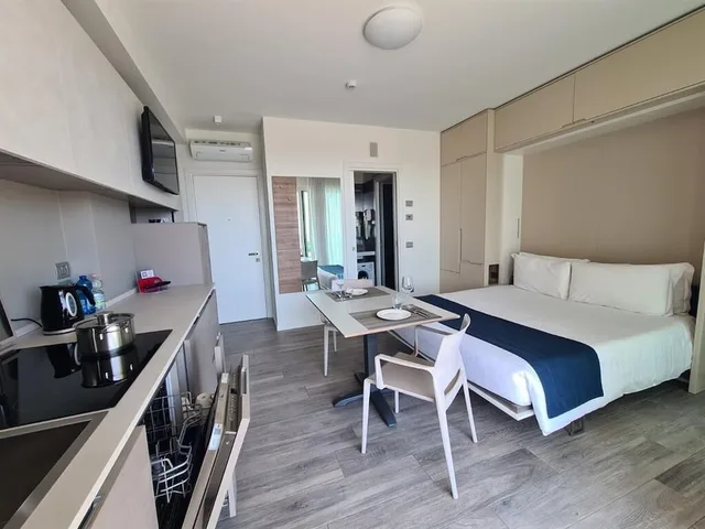 استوديو بسرير كوين بمطبخ صغير، Hesperia Hotel & Residence 2/4