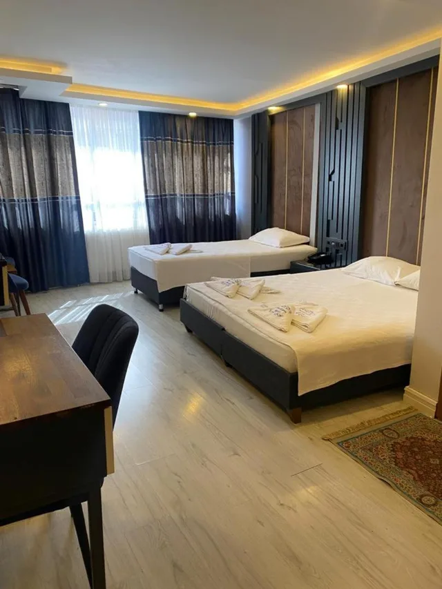 غرفة قياسية ثلاثية بسرير كوين وسرير فردي، Sirkeci Quietness Hotel 4/10