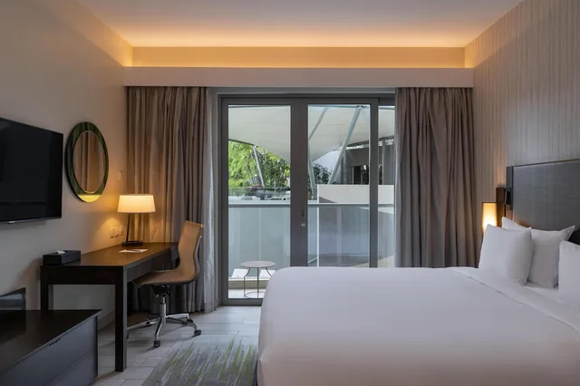 غرفة سوبيريور بإطلالة على المسبح، Radisson Blu Hotel Residence Nairobi Arboretum 1/10