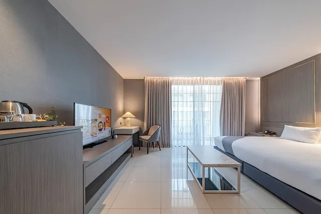 غرفة كلاسيكية غراند ديلوكس بسرير كينج، Mandarin Eastville Pattaya 3/10