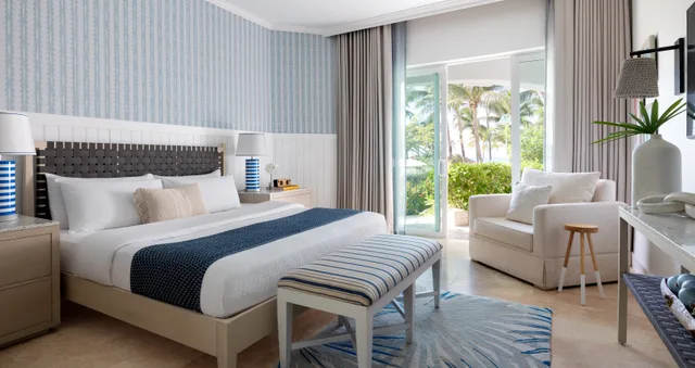 Walkout, Pool Side, Club Floor، Sandals Royal Bahamian - Adults Only 1/3