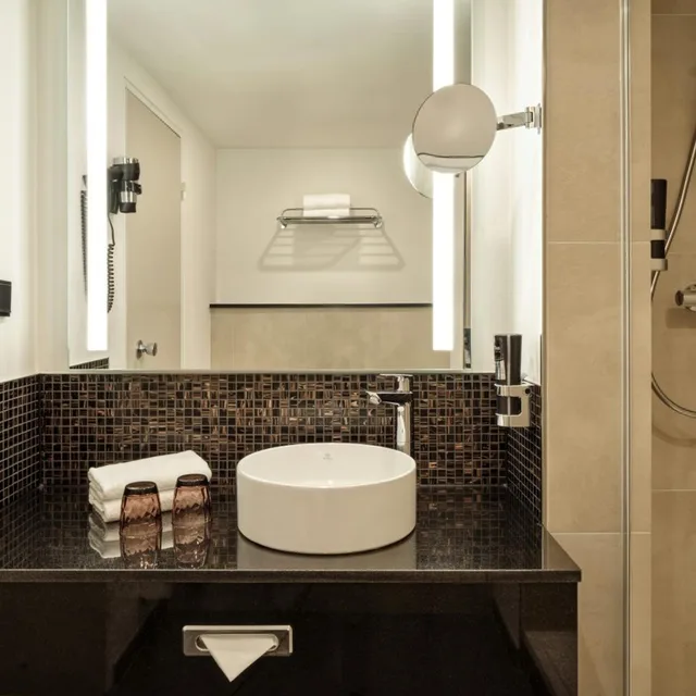 غرفة عائلية، LEONARDO HOTEL HAMBURG CITY NORD 7/9