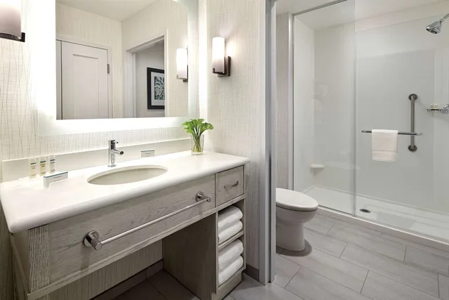 جناح استوديو ركني بسرير كينج، Homewood Suites by Hilton Long Beach Airport 1/1
